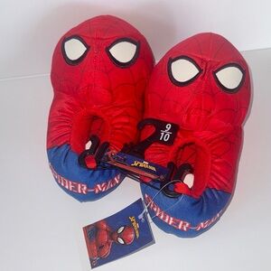 Spider-Man Red and Blue Slippers NWT size kids 9/10